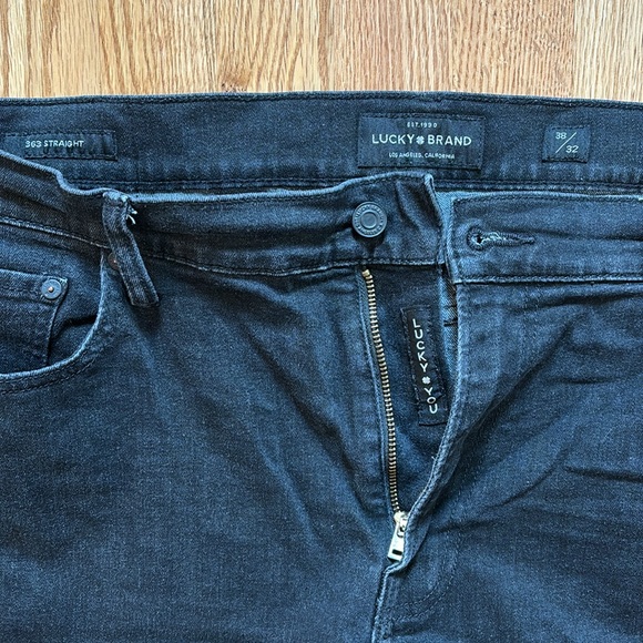 Men’s 38/32 Lucky Brand black jeans - Picture 2 of 3